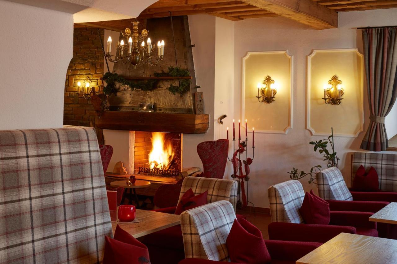 Hotel Schwarzer Adler Nauders Luaran gambar