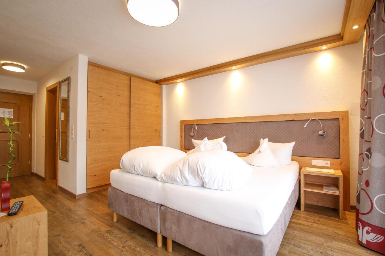 Hotel Schwarzer Adler Nauders Luaran gambar