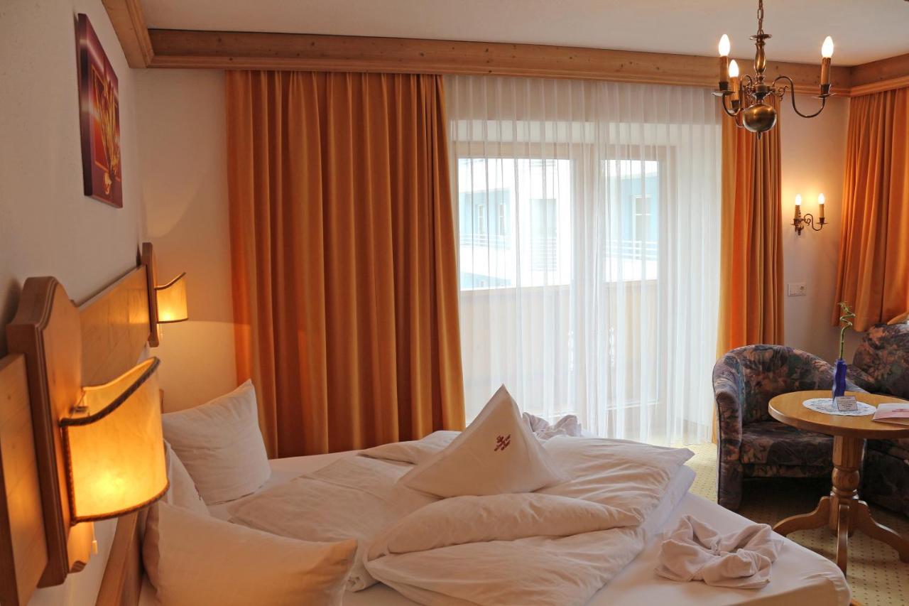 Hotel Schwarzer Adler Nauders Luaran gambar
