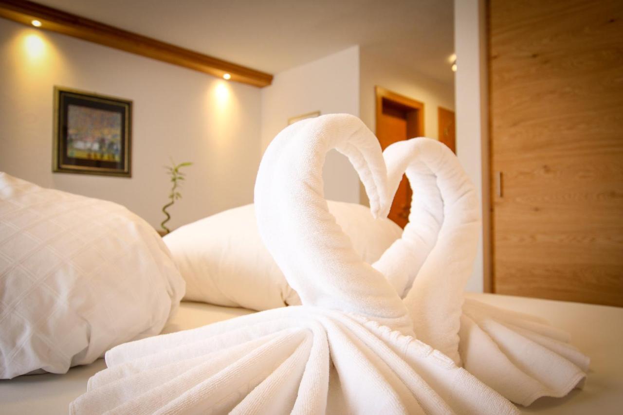 Hotel Schwarzer Adler Nauders Luaran gambar