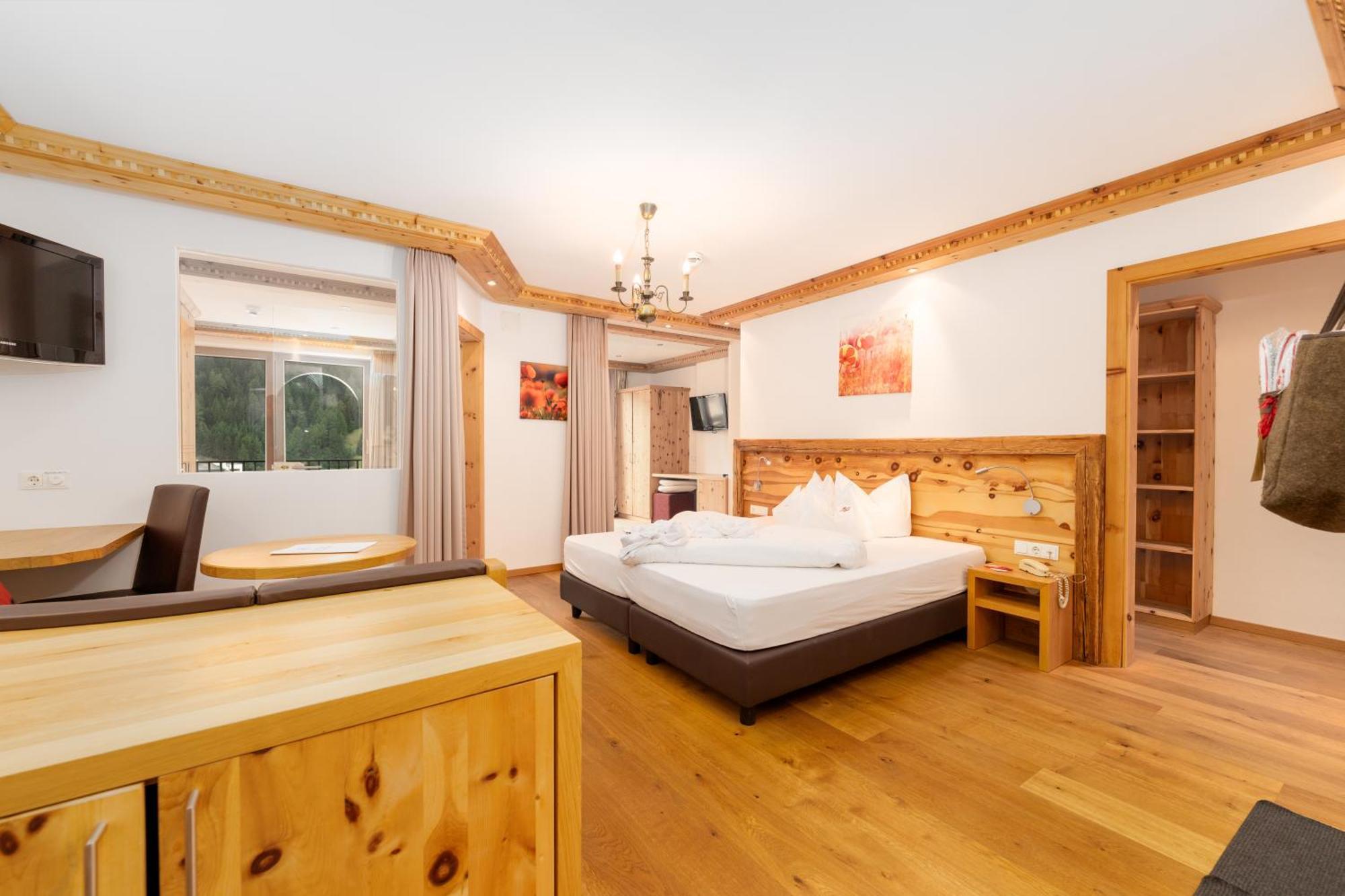 Hotel Schwarzer Adler Nauders Luaran gambar