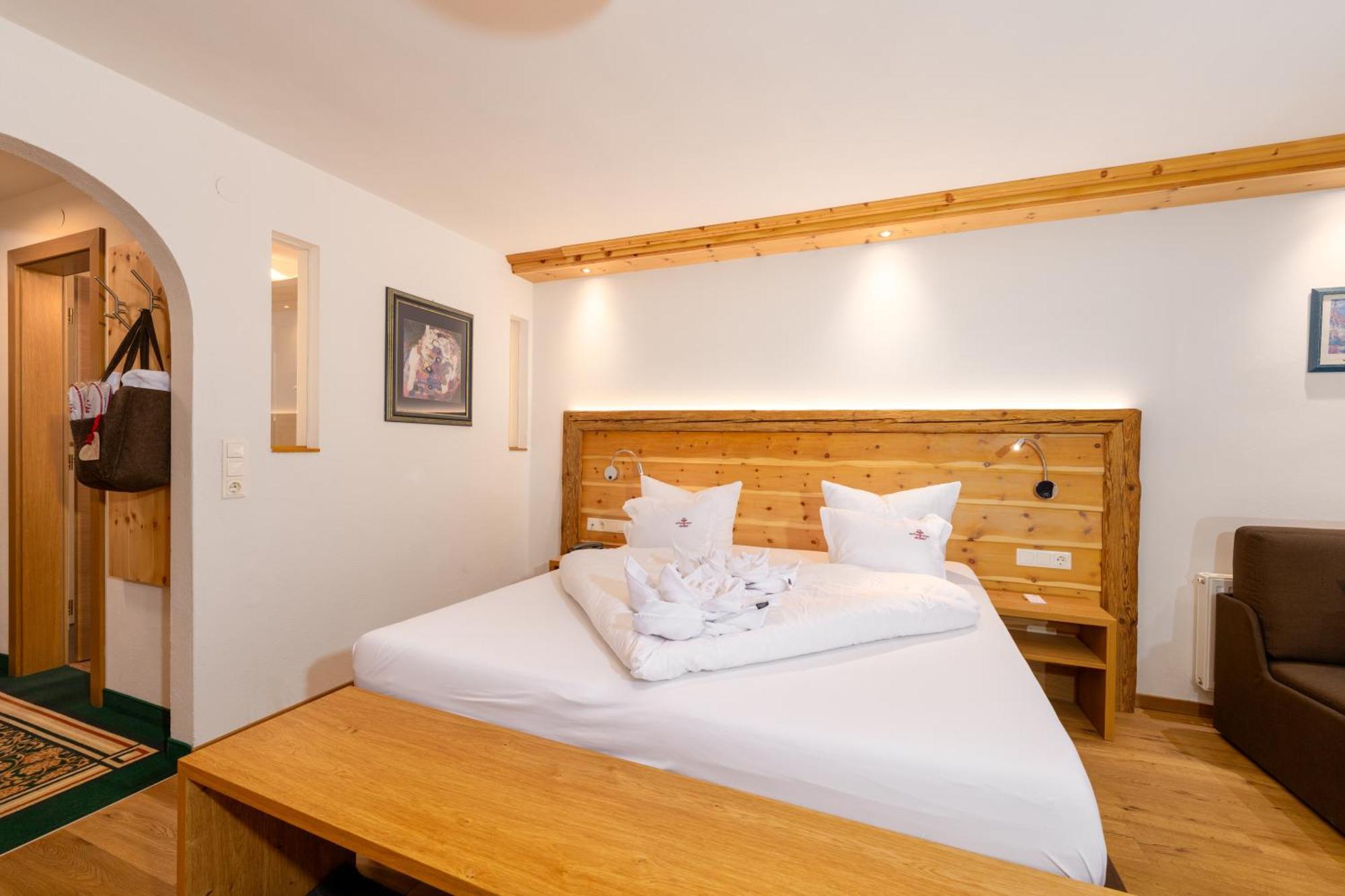 Hotel Schwarzer Adler Nauders Luaran gambar