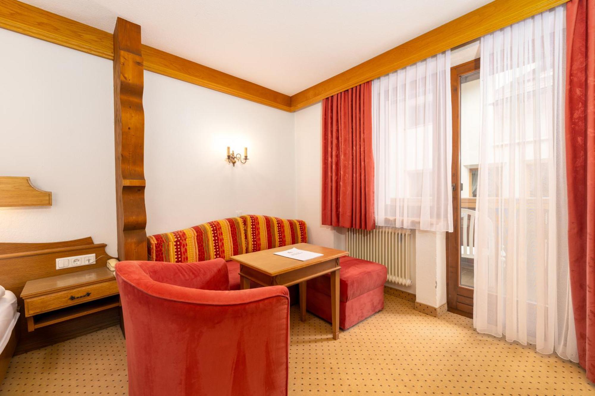 Hotel Schwarzer Adler Nauders Luaran gambar