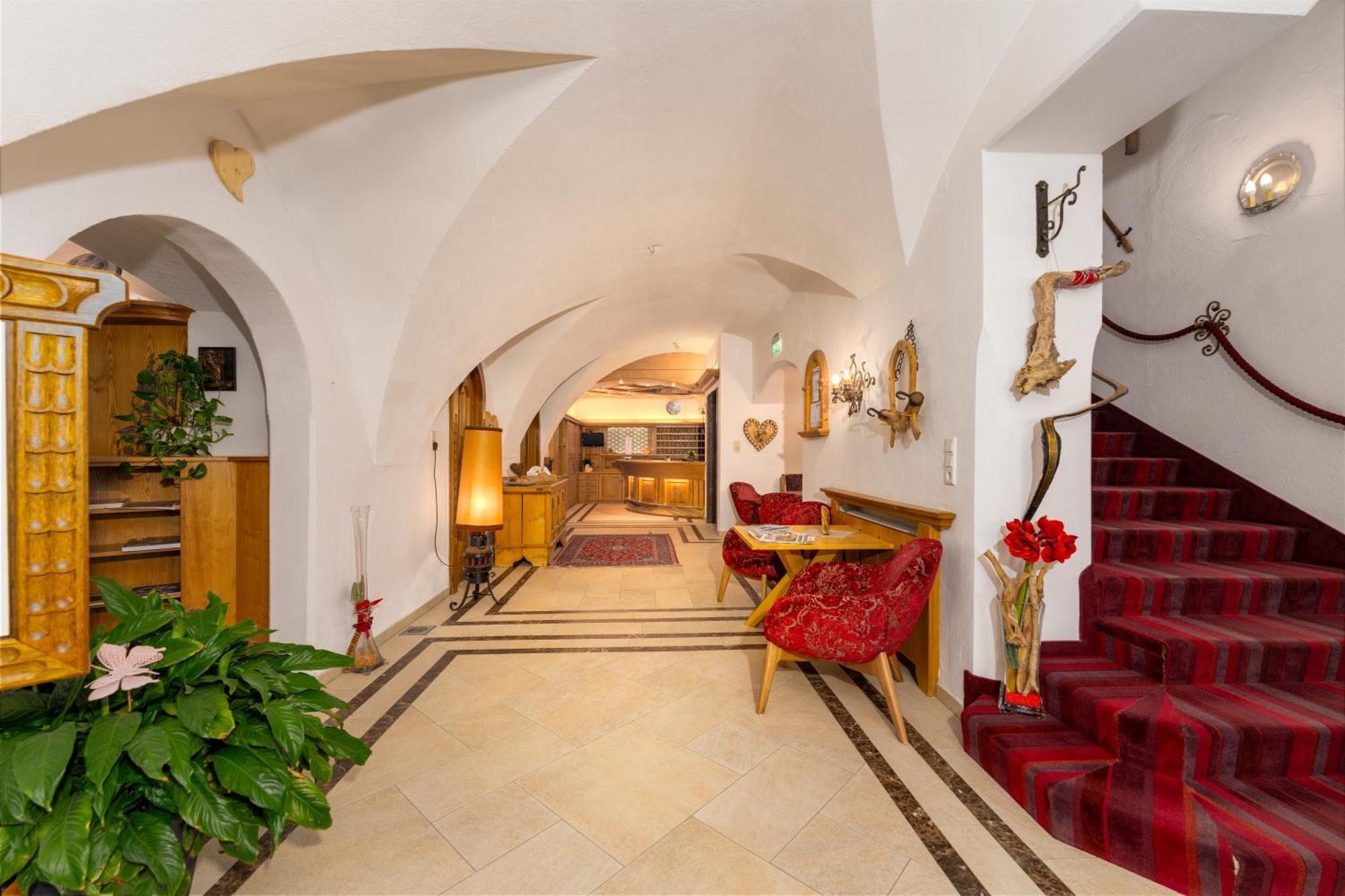 Hotel Schwarzer Adler Nauders Luaran gambar