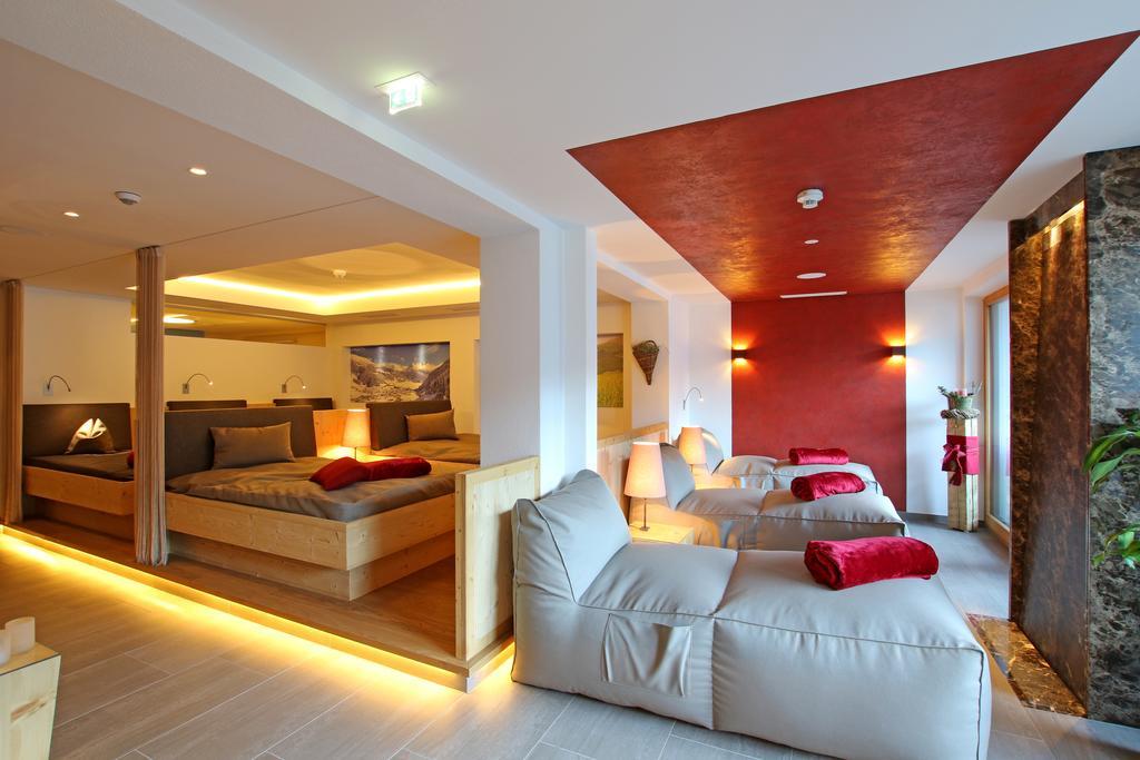 Hotel Schwarzer Adler Nauders Luaran gambar